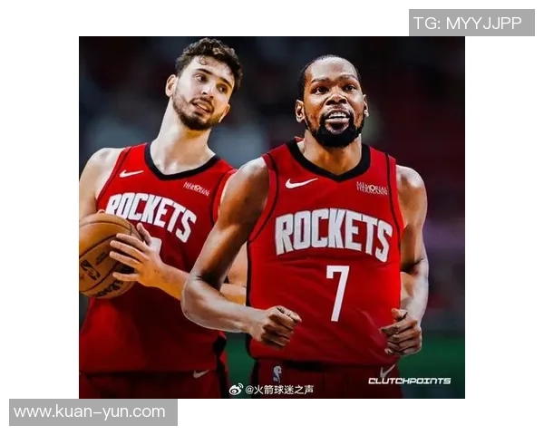 斯玛特强调防守策略重点限制申京与杜兰特的发挥以制造最大困难 斯玛特强调防守策略重点限制申京与杜兰特的发挥以制造最大困难